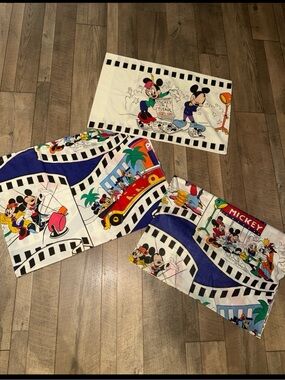 Vintage Disney Hollywood Movie Fab 5 Sheet Set